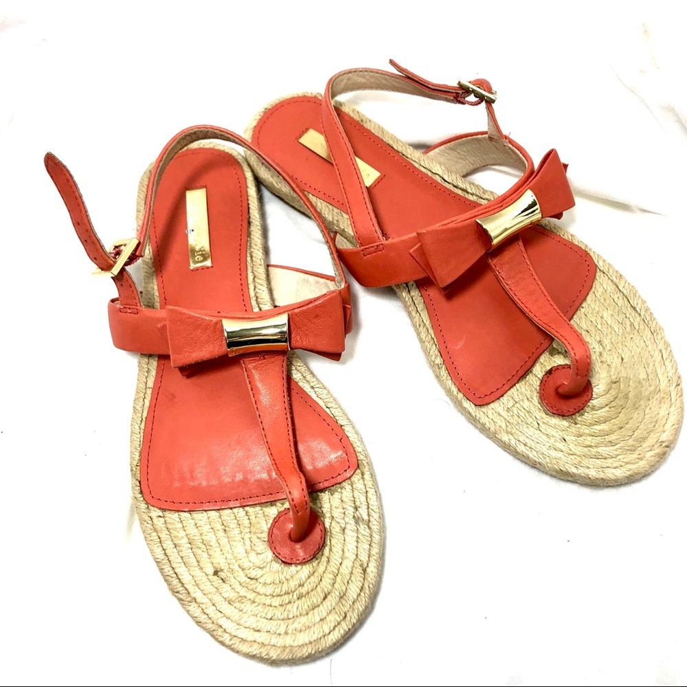 Women NWOT Louise et Cie bows thong sandals 7,5